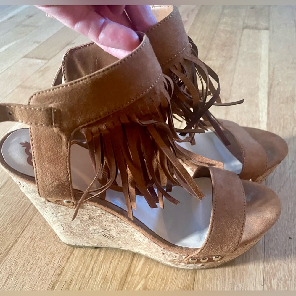 Fergalicious Fringed Wedges Sz 7